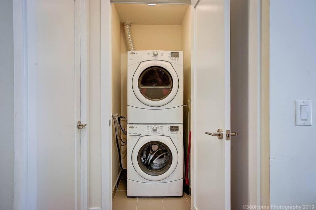 Toronto Lofts Apartment Luaran gambar