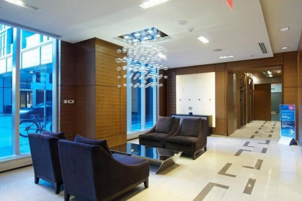 Toronto Lofts Apartment Luaran gambar