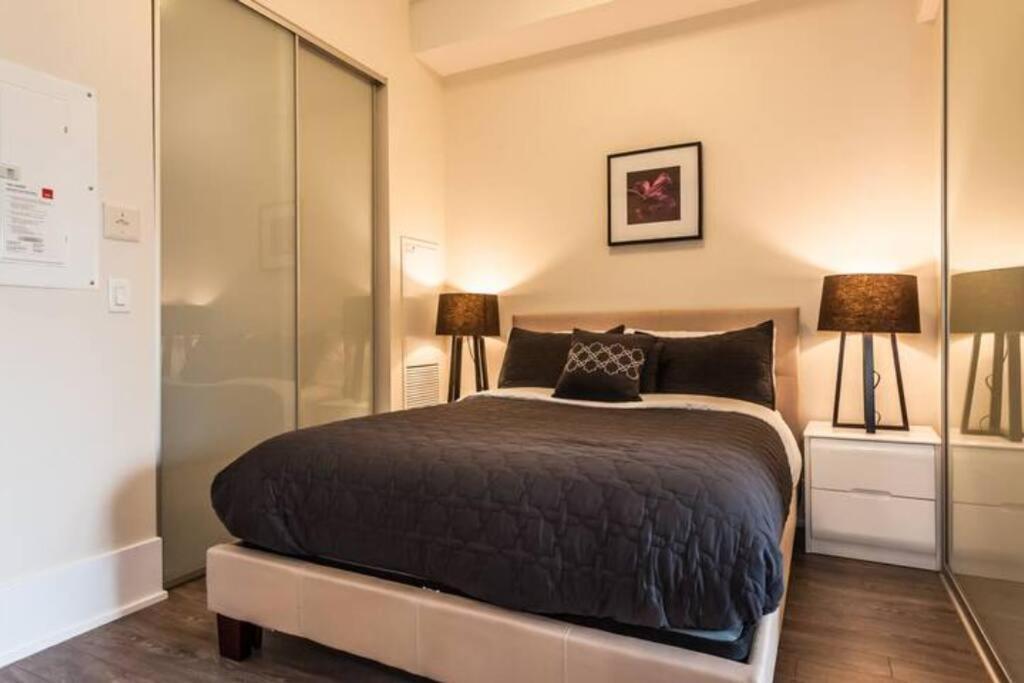 Toronto Lofts Apartment Luaran gambar