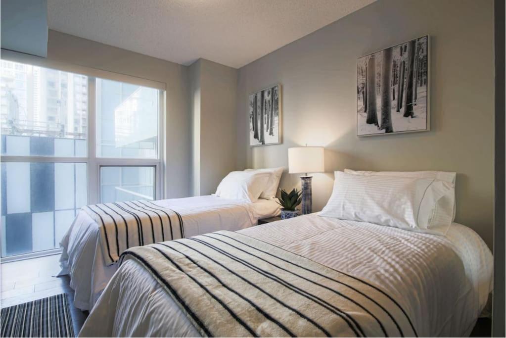 Toronto Lofts Apartment Luaran gambar