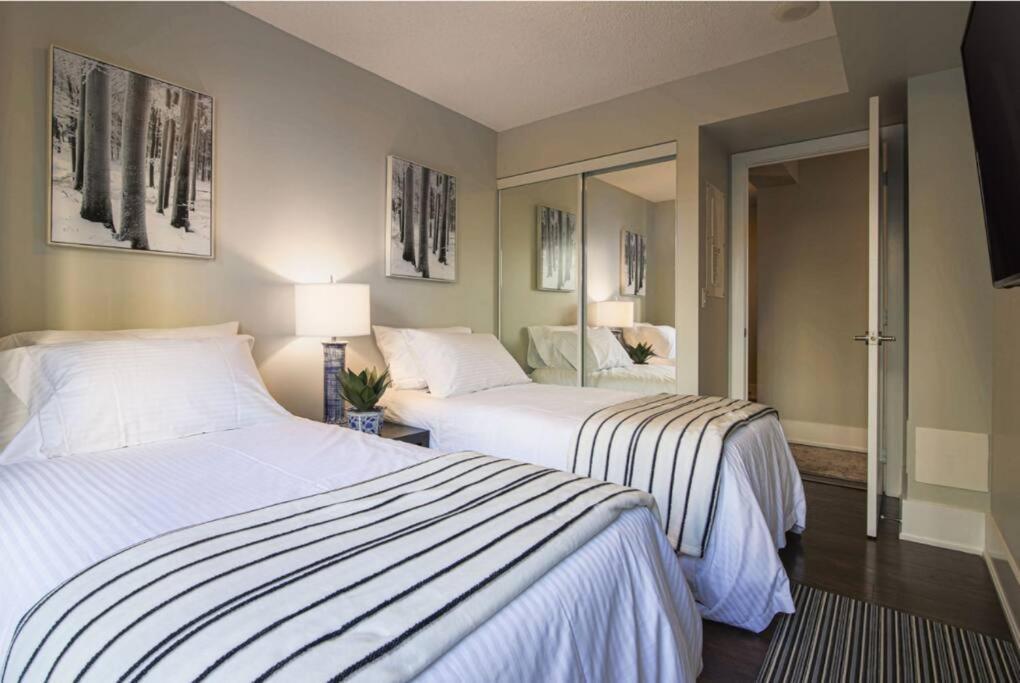 Toronto Lofts Apartment Luaran gambar
