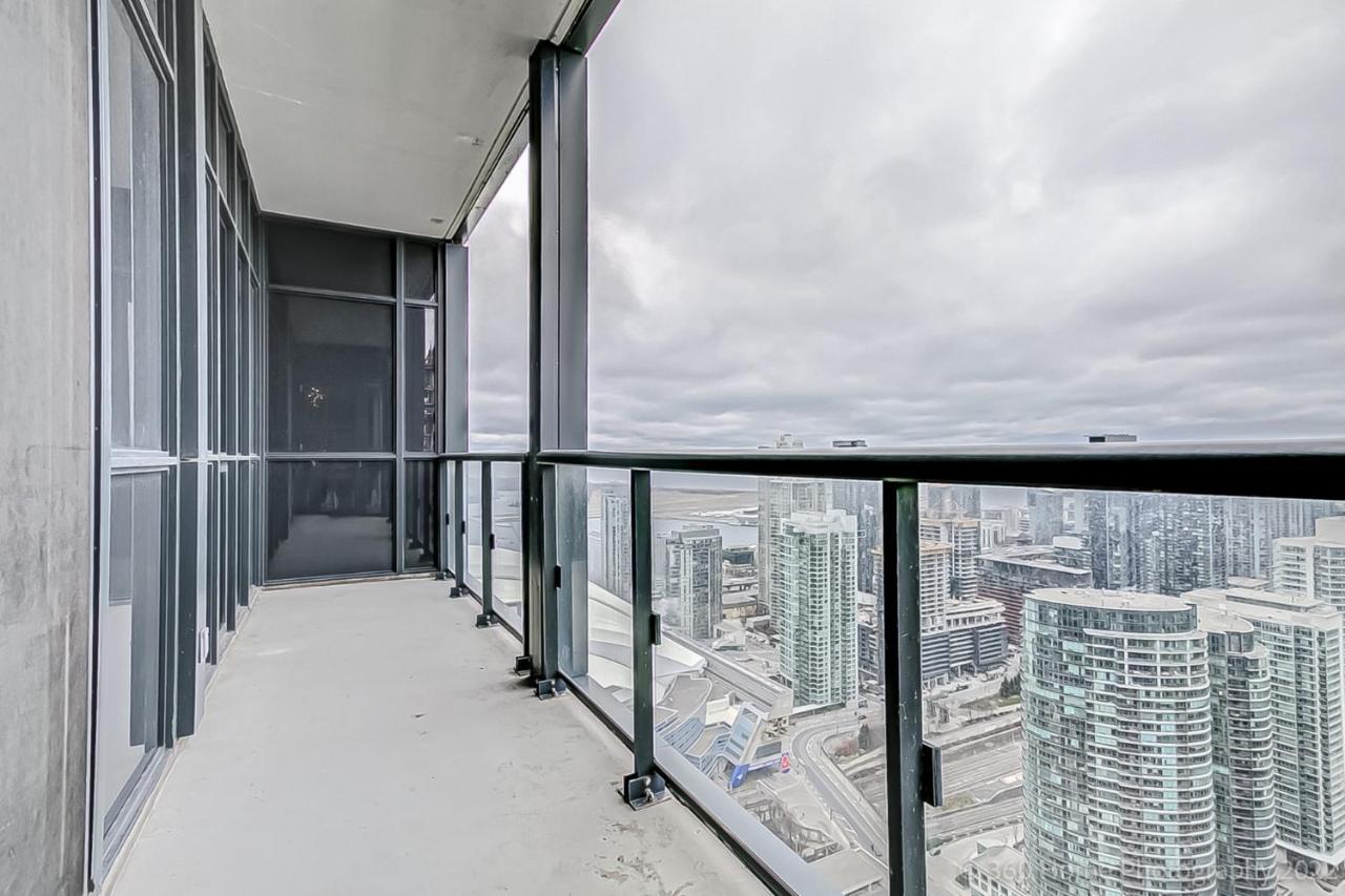 Toronto Lofts Apartment Luaran gambar